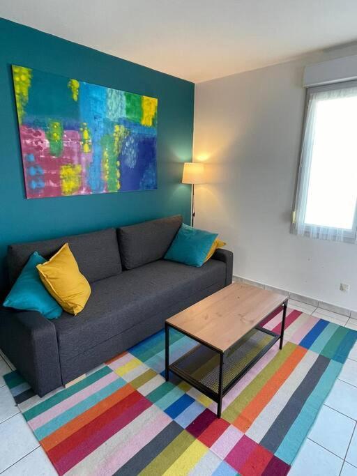 Maisonette Parking Prive Gratuit Doué-la-Fontaine Exterior foto